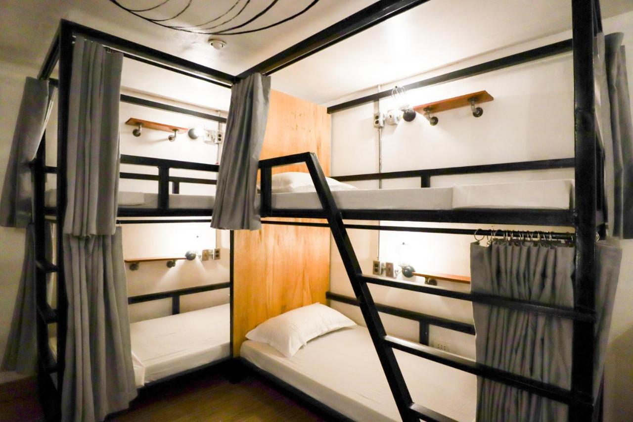 Ocean Breeze Hostel By Daily Sweet Moalboal Exterior foto
